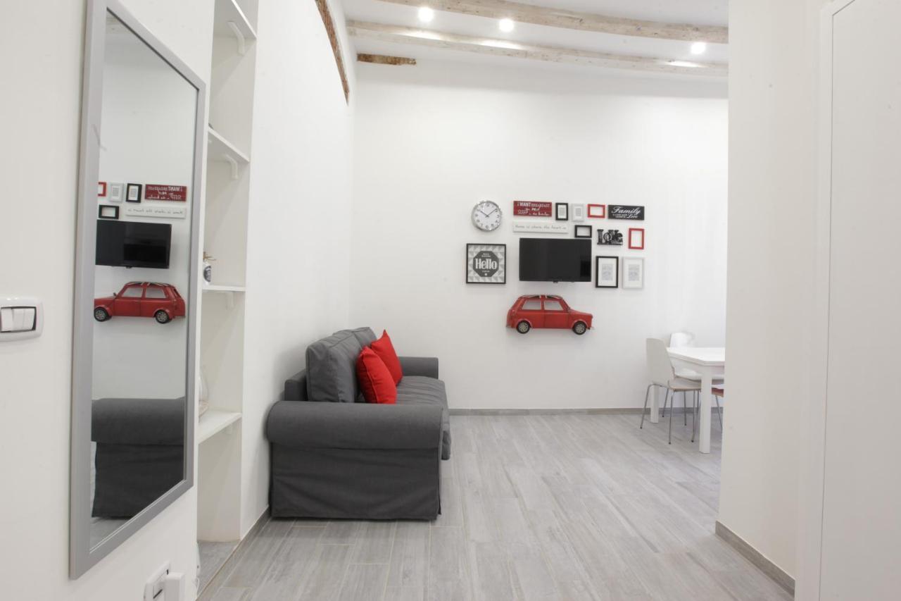 Amazing In Center With Balcony Appartement Milaan